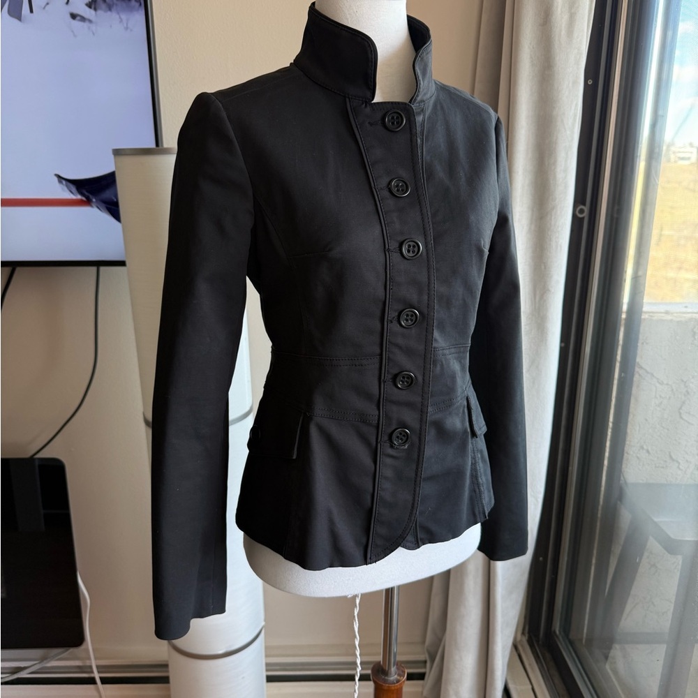 Jacob Black Fitted Button-Front Blazer